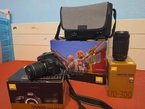 Nikon D5600 Camera Full Set