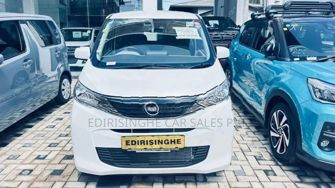 Nissan Dayz X Grade Pearl White 2025
