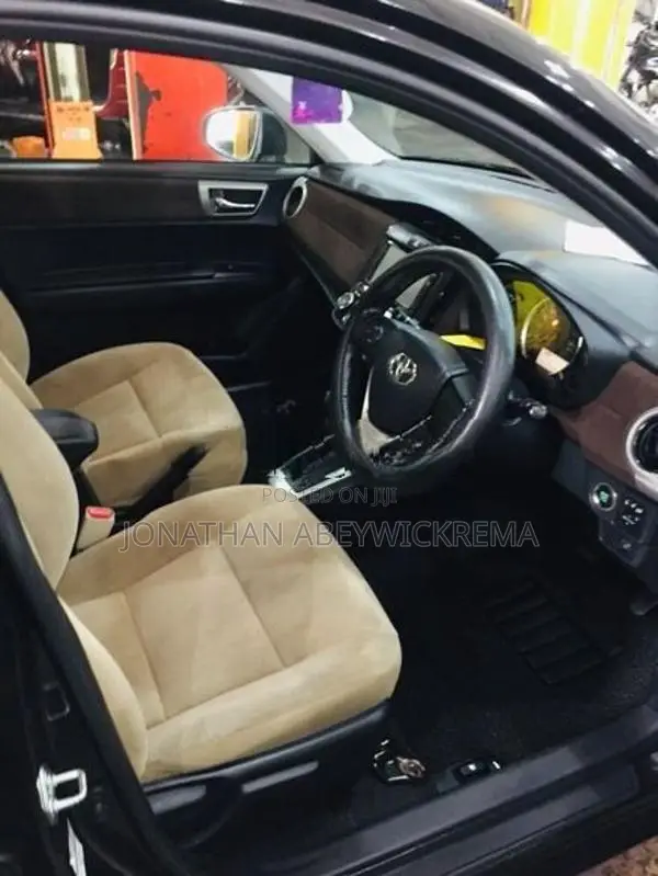 Toyota Axio 2016