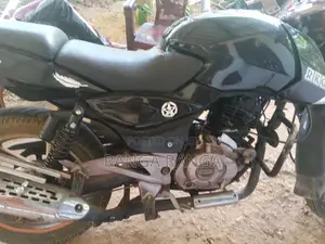 Bajaj Pulsar 180 2012