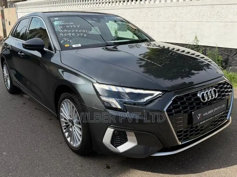 Audi A3 Advance Leather 2023