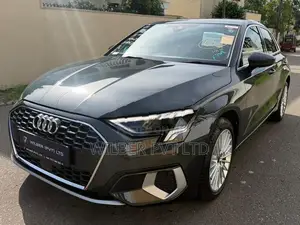 Audi A3 Advance Leather 2023