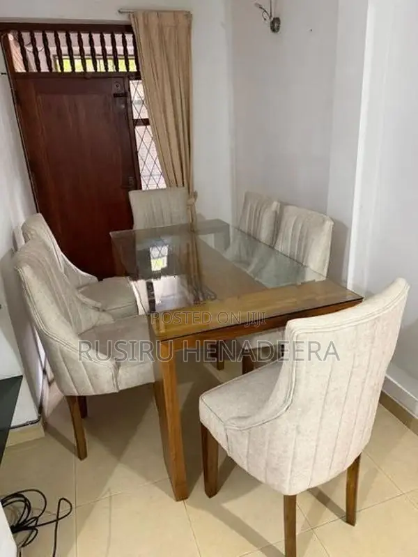 Kitchen Table with Cushioned Chairs