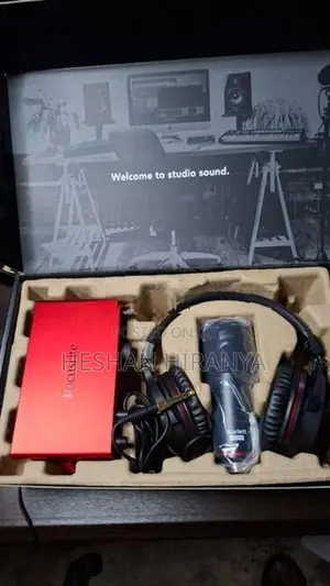Scarlett focusrite 2i2 4th gen Bundle