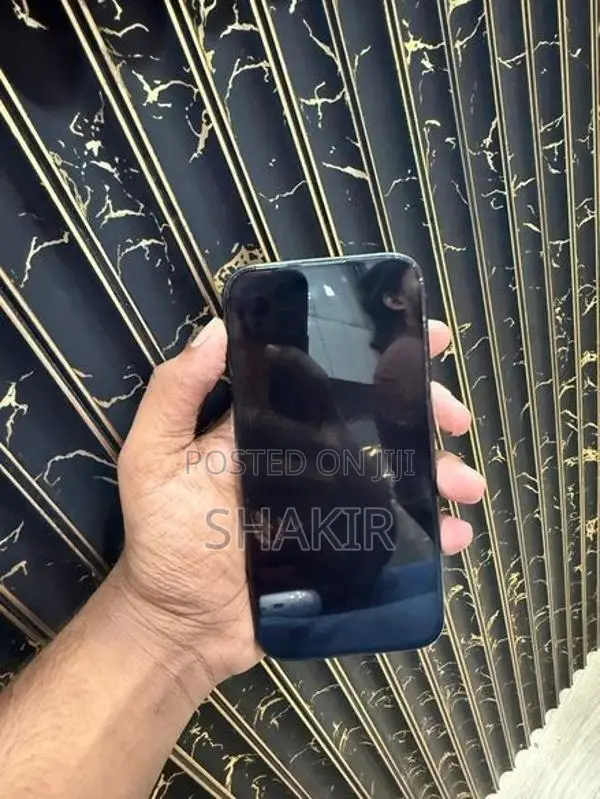 Apple iPhone 15 Pro 256GB (Used)