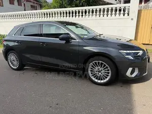 Audi A3 Advance Leather 2023