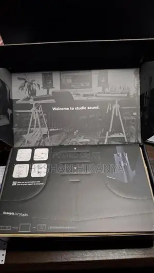Scarlett focusrite 2i2 4th gen Bundle