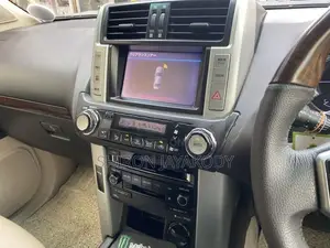 Toyota Land Cruiser Prado 2011