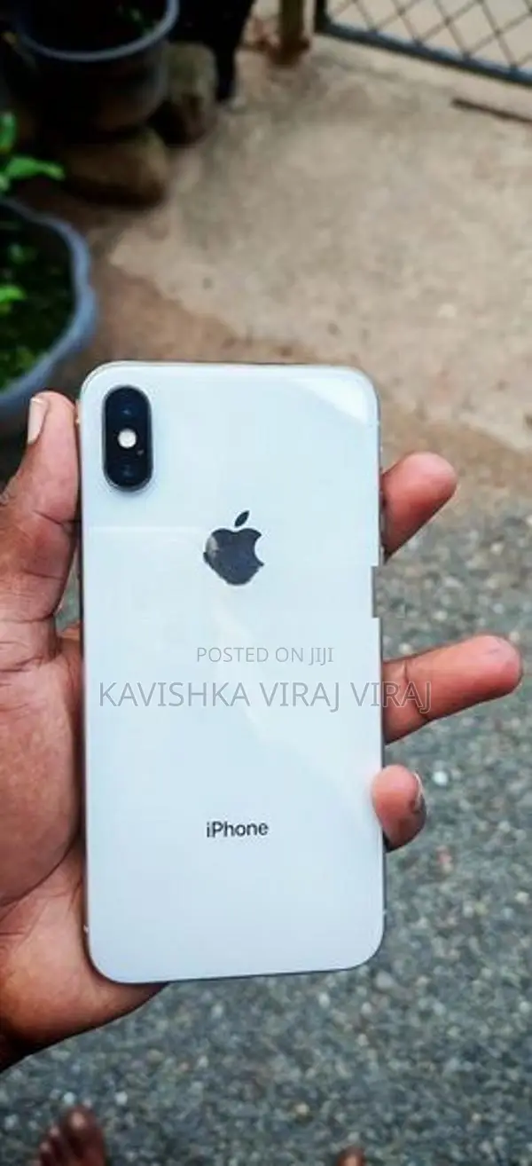 Apple iPhone X (Used)