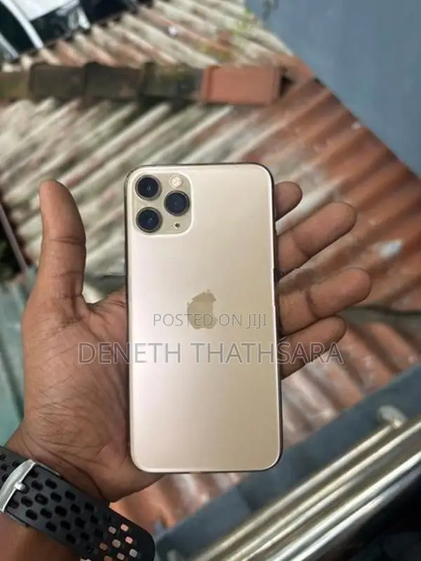 Apple iPhone 11 Pro 256GB (Used)