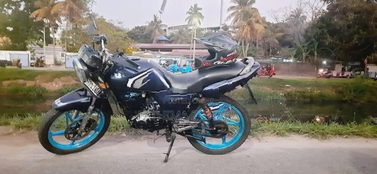 Suzuki EN125-2A 2005