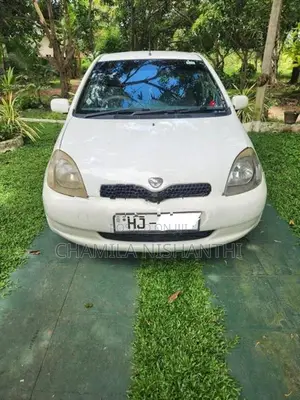 Toyota Vitz 2000