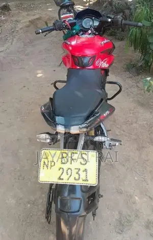Bajaj Pulsar N160 2016