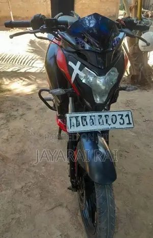 Bajaj Pulsar N160 2016