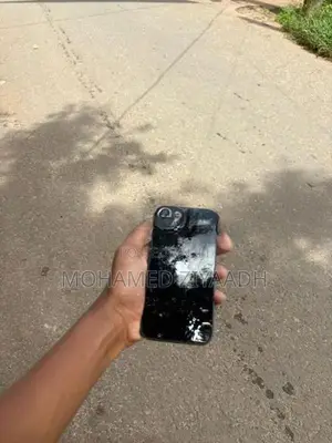 Apple iPhone 13 (Used)