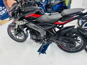Bajaj Pulsar NS200 2026