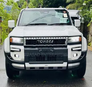 Toyota Land Cruiser Prado VX 2025