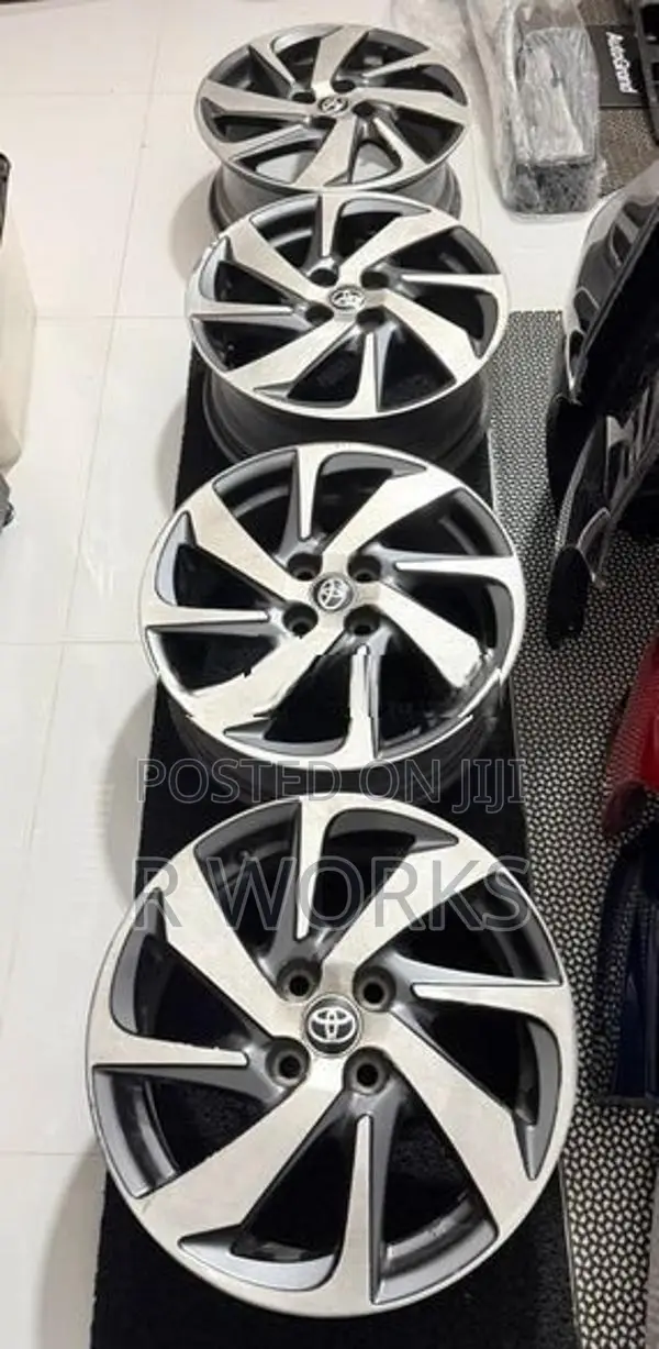 Toyota Aqua Alloy Wheel Xurban 16” Japan