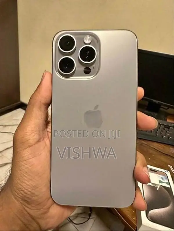 Apple iPhone 15 Pro Max (Used)