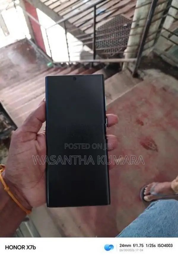 Samsung Galaxy S22 Ultra (Used)