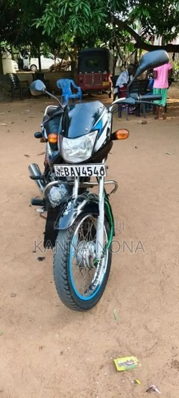 Bajaj CT100 2014