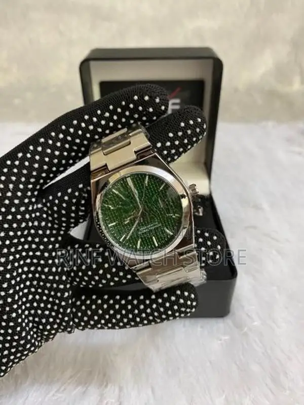 BINBOND BRAND QUARTZ MOVEMENT