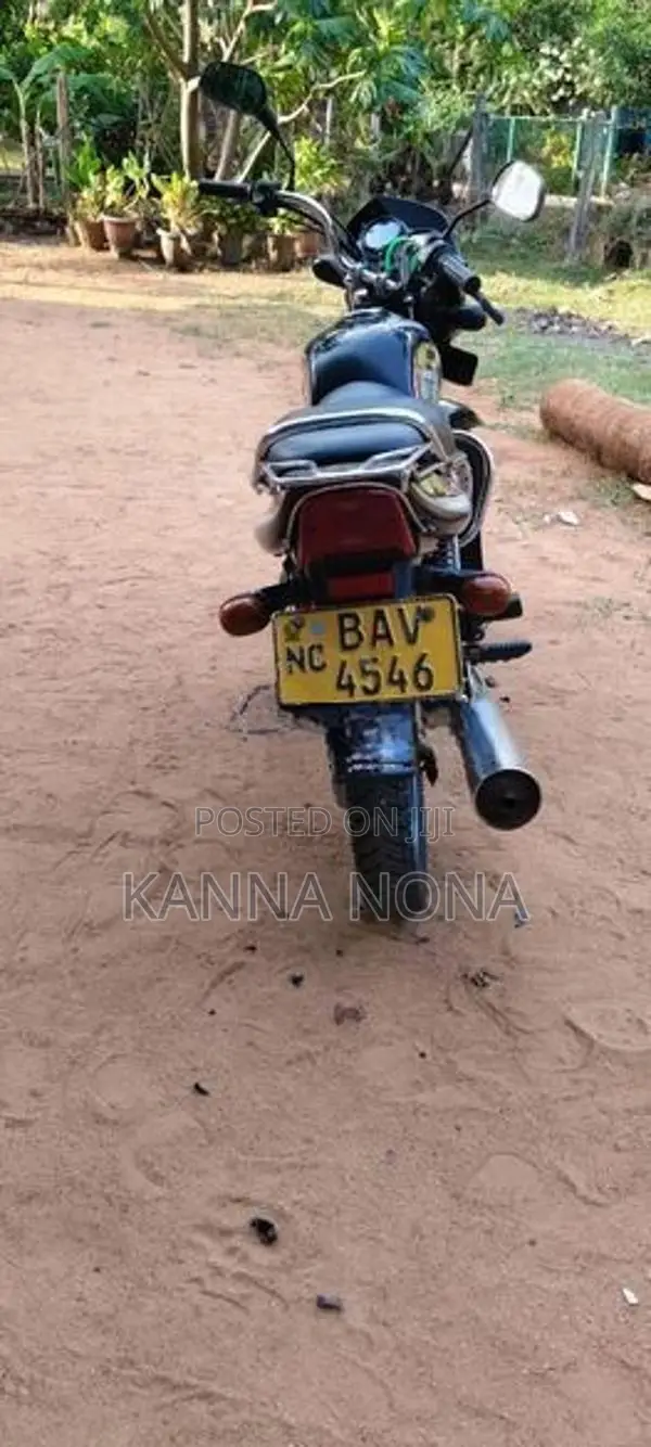 Bajaj CT100 2014