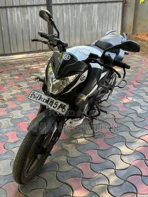 Bajaj Pulsar NS160 2017