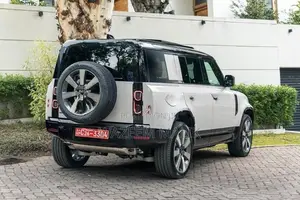 Land Rover Defender P300E Plugin 2026