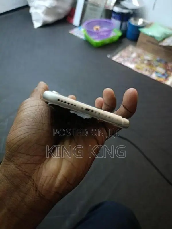 Apple iPhone 8 65GB (Used)