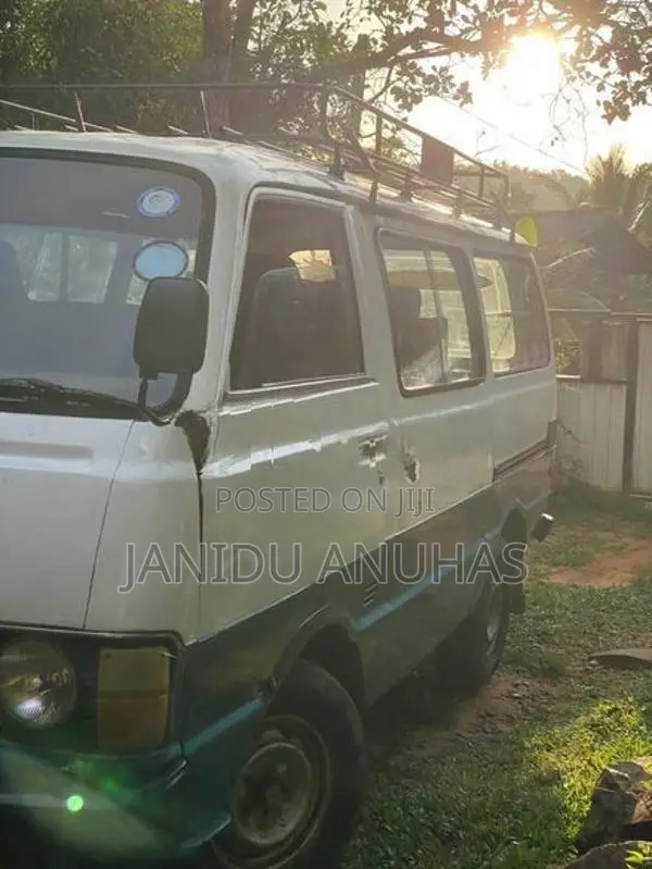 Toyota LH30 1983