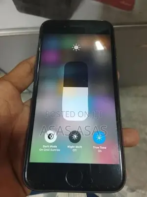 Apple iPhone 8 (Used)