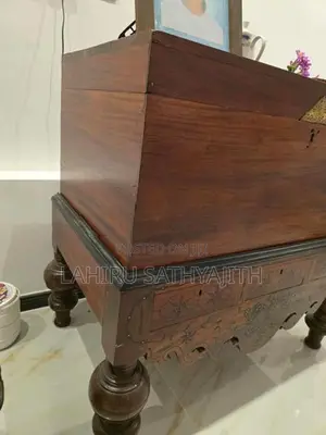 Antique Pettagama