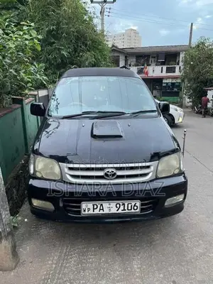 Toyota Noah 2002
