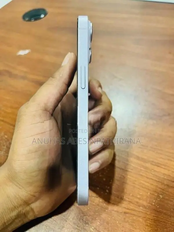 Apple iPhone 14 (Used)