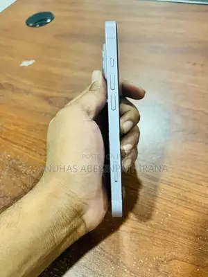 Apple iPhone 14 (Used)