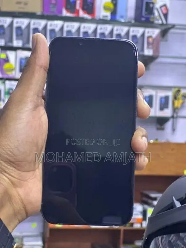 Apple iPhone 13 Pro (Used)