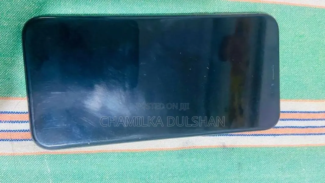 Apple iPhone X (Used)