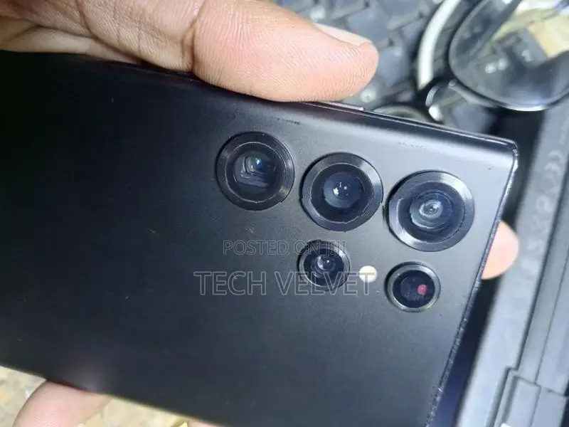 Samsung Galaxy S22 Ultra (Used)