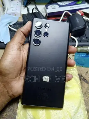 Samsung Galaxy S22 Ultra (Used)