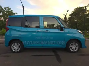 Toyota Roomy X 2025