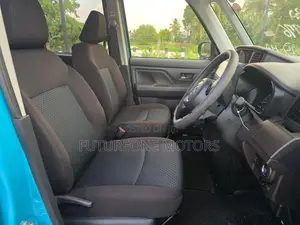 Toyota Roomy X 2025