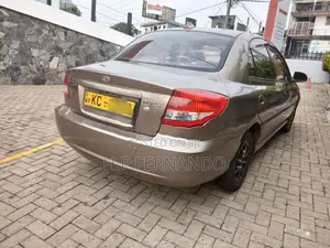 Kia Rio 2002