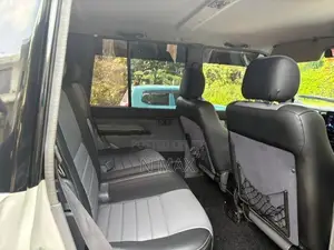 Toyota Land Cruiser Prado 1988