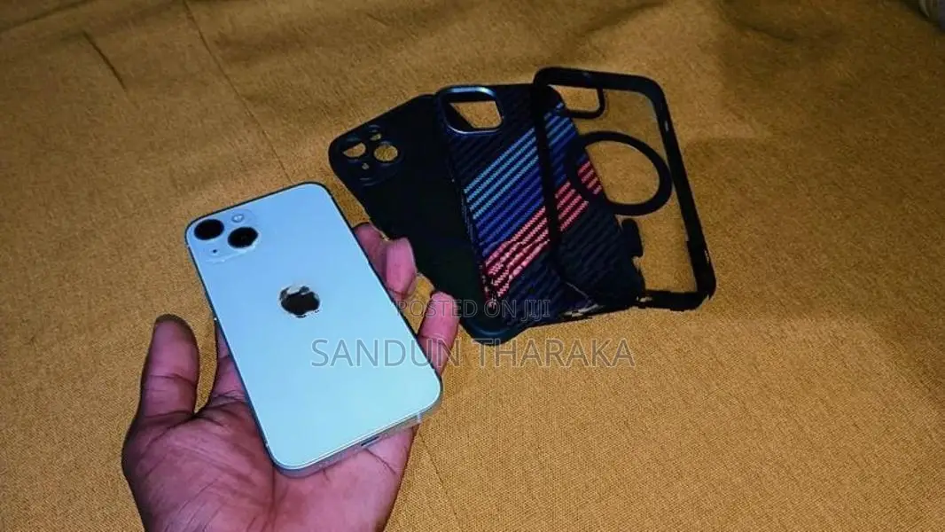 Apple iPhone 13 (Used)