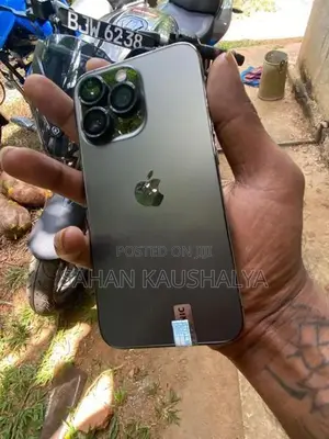 Apple iPhone 13 Pro (Used)