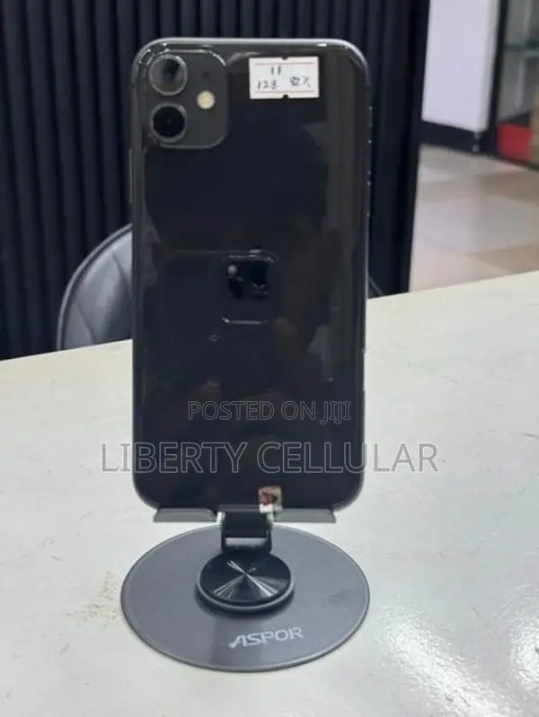 Apple iPhone 11 (Used)