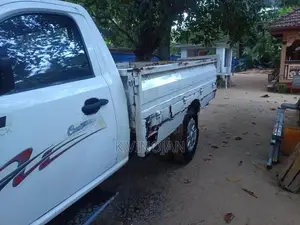 Tata Xenon 2014