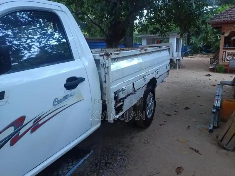 Tata Xenon 2014