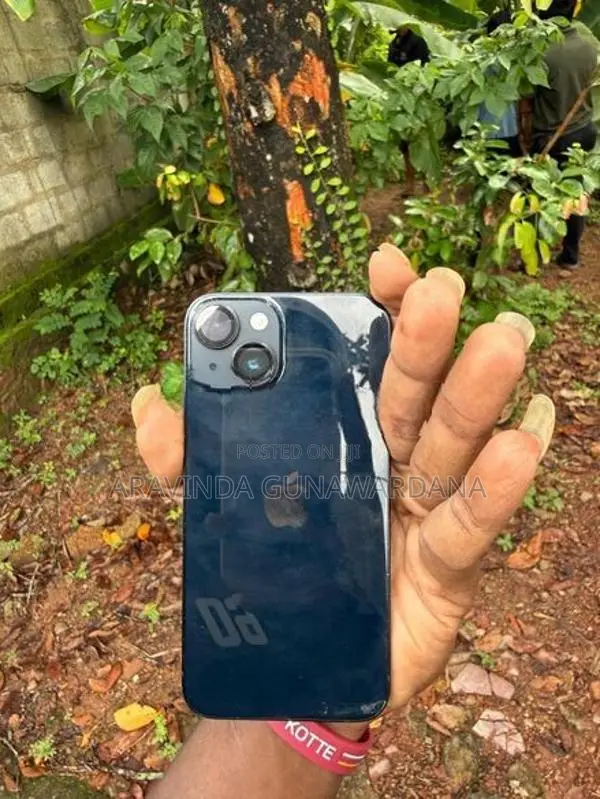 Apple iPhone 14 (Used)